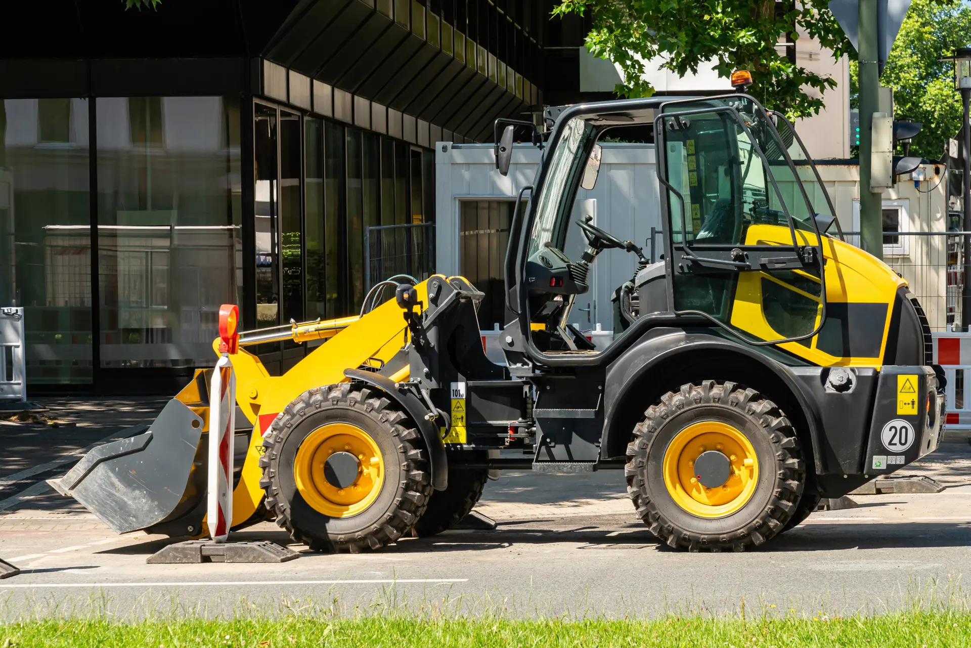 Choosing the Right Grab Hire Service