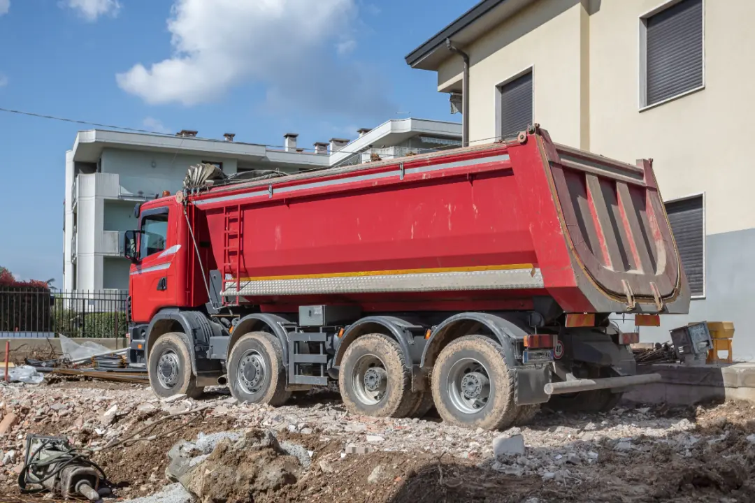 Little Need for Labour with Grab Lorries